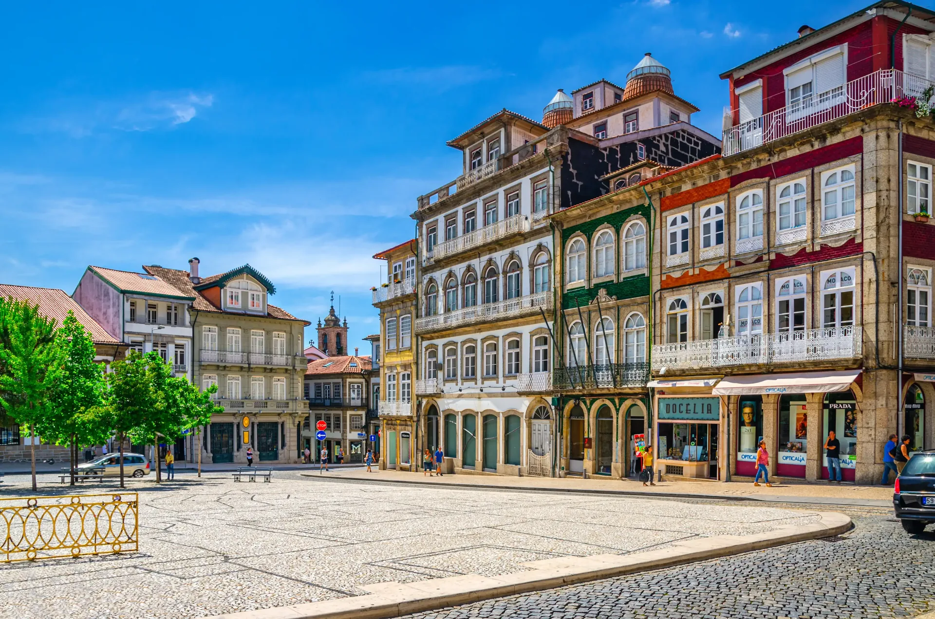 Guimarães travel guide birthplace of Portugal