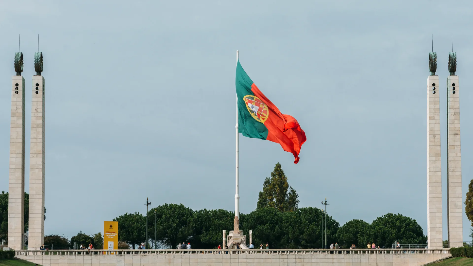 Lisbon vs Porto which city to visit Portugal